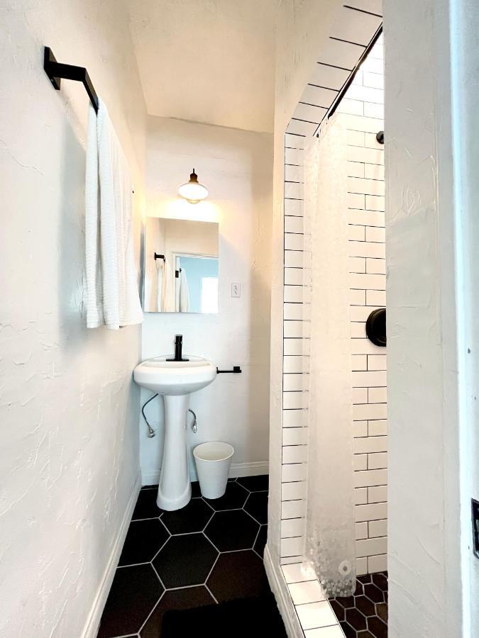 Apartment Heart Of Hollywood - 2bed 2bath *